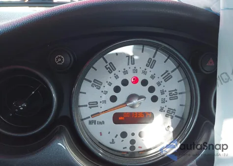 2004 Mini Cooper z USA, uszkodzony, nr VIN WMWRC33484TJ59655